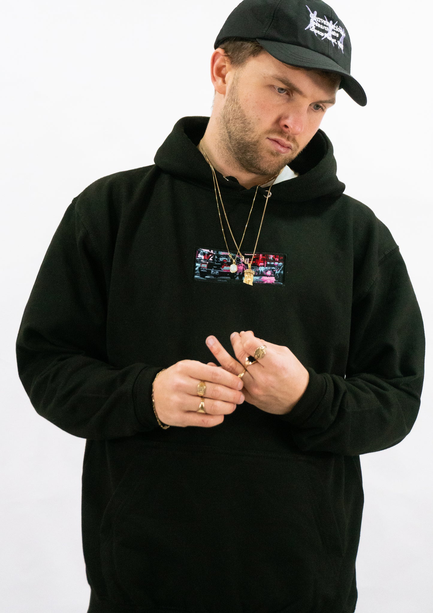 A/W23 Embroidered 'Neon Streets' Pullover {black}