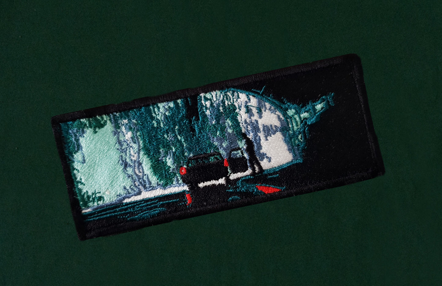 A/W23 Embroidered 'Under The Bridge In The Rain' Pullover {forest}