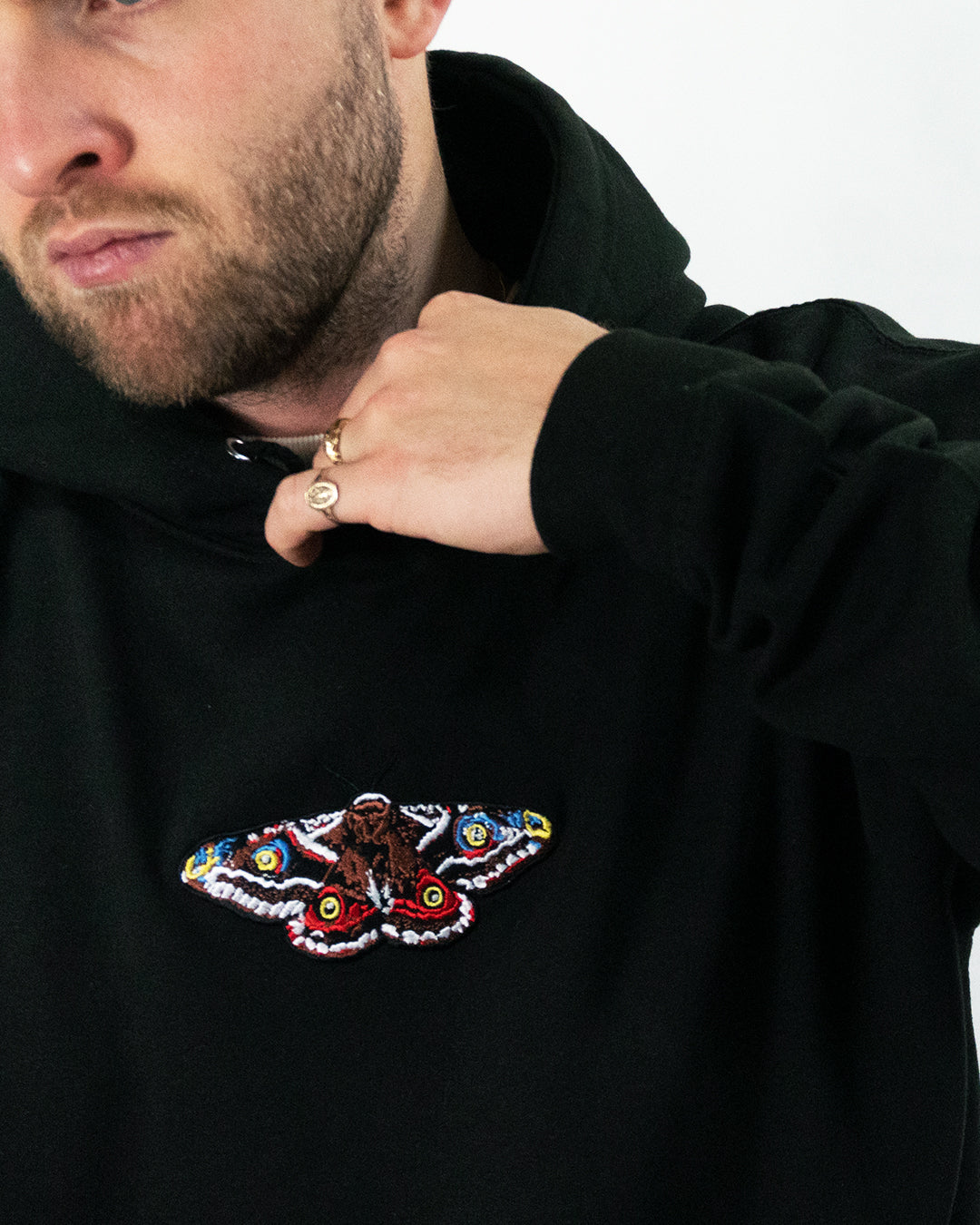 A/W24 Embroidered 'Moth' Pullover [black]