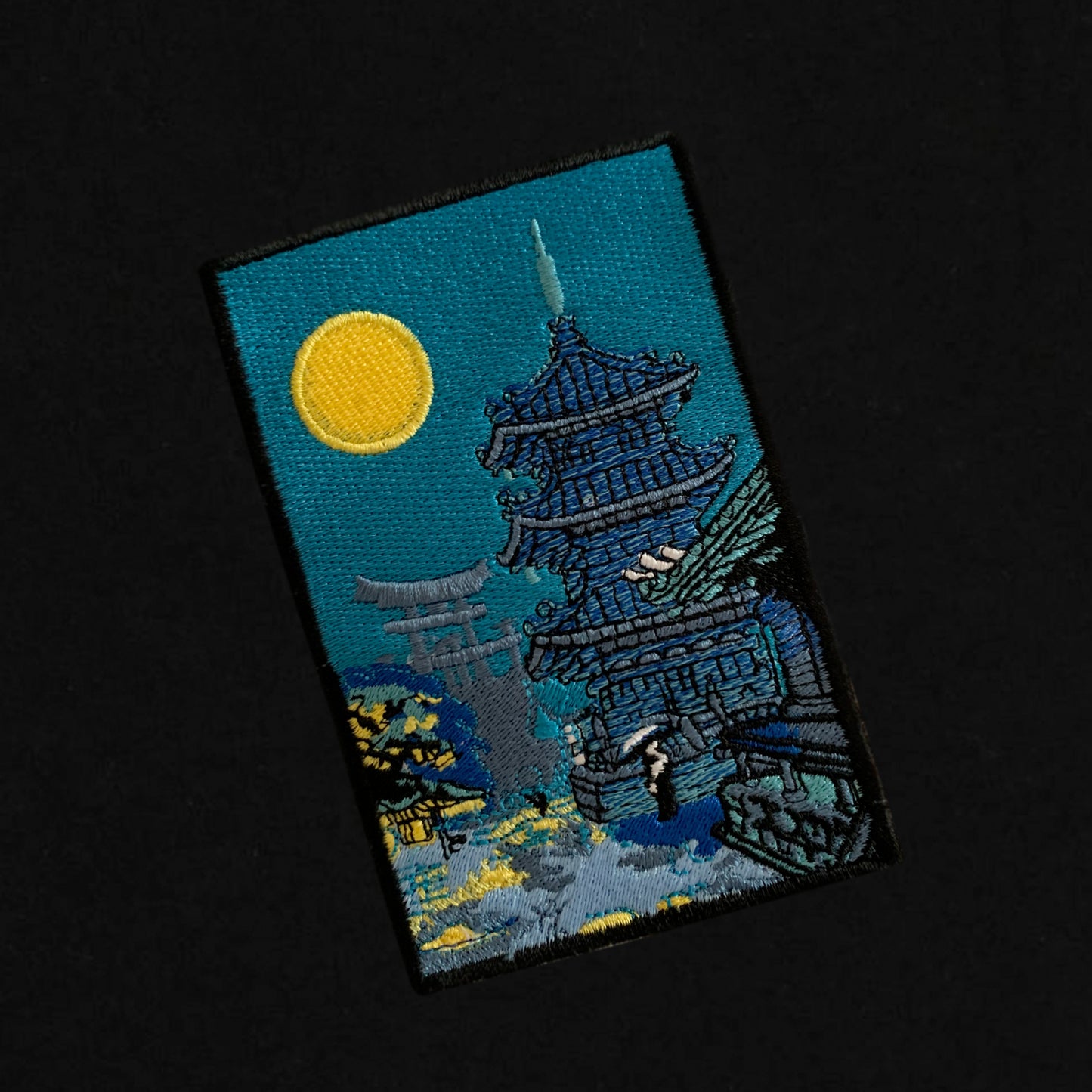 A/W22 Embroidered 'Moonlight Temple' Pullover {black}